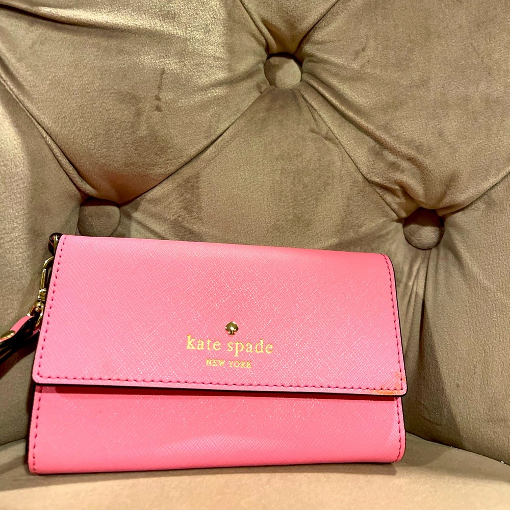 NEW Pink Leather Kate Spade Clutch/Wallet/Wristlet - Iphone 6-8 holder